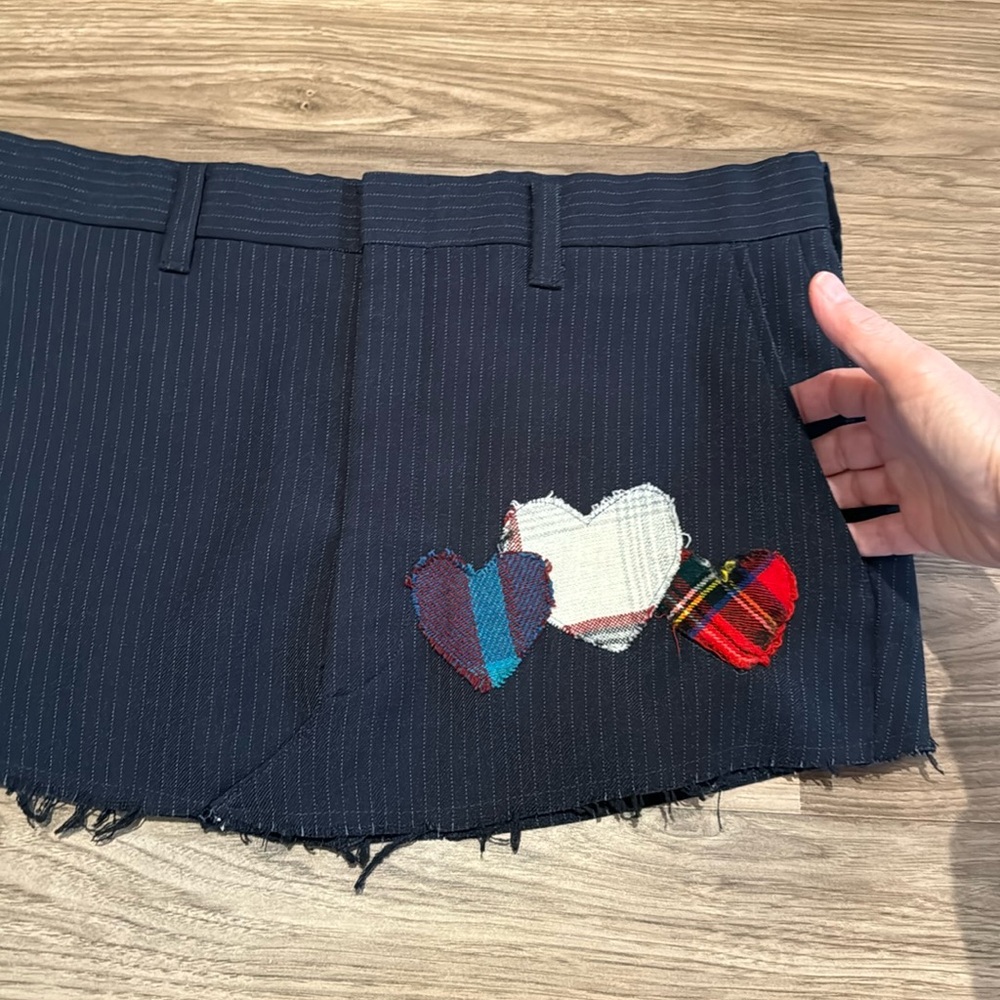 Urban Renewal Mini Pinstripe Navy Heart Patches Pockets Upcycled Zip Up Skirt L - Picture 4 of 13